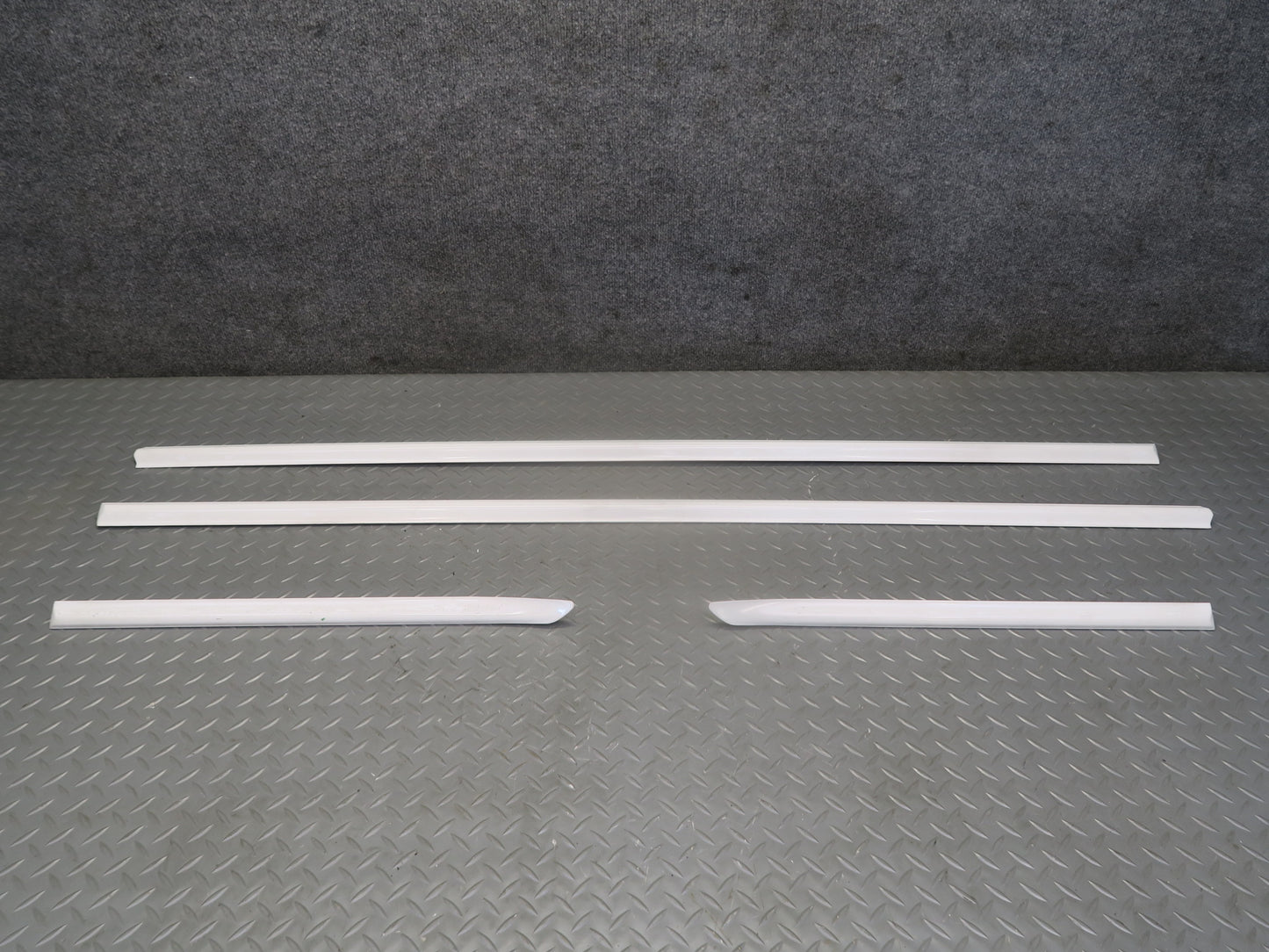 01-06 BMW E46 330ci 2DOOR Set of 4 Rear Quarter & Door Trim Molding White OEM