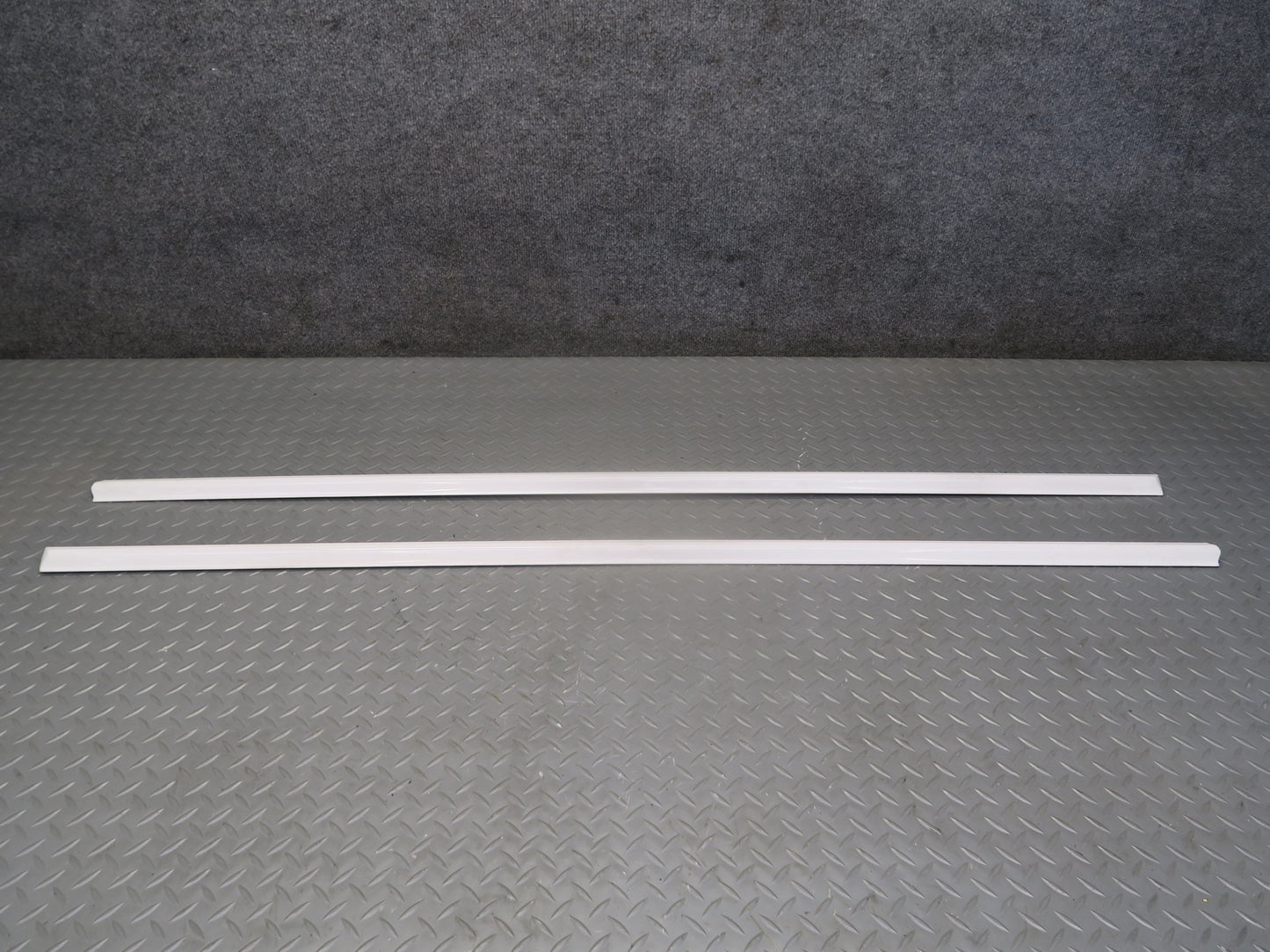 01-06 BMW E46 330ci 2DOOR Set of 4 Rear Quarter & Door Trim Molding White OEM