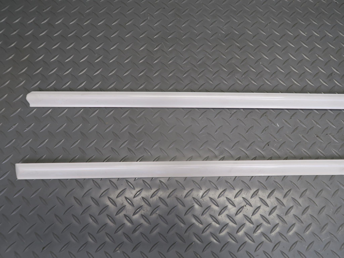 01-06 BMW E46 330ci 2DOOR Set of 4 Rear Quarter & Door Trim Molding White OEM