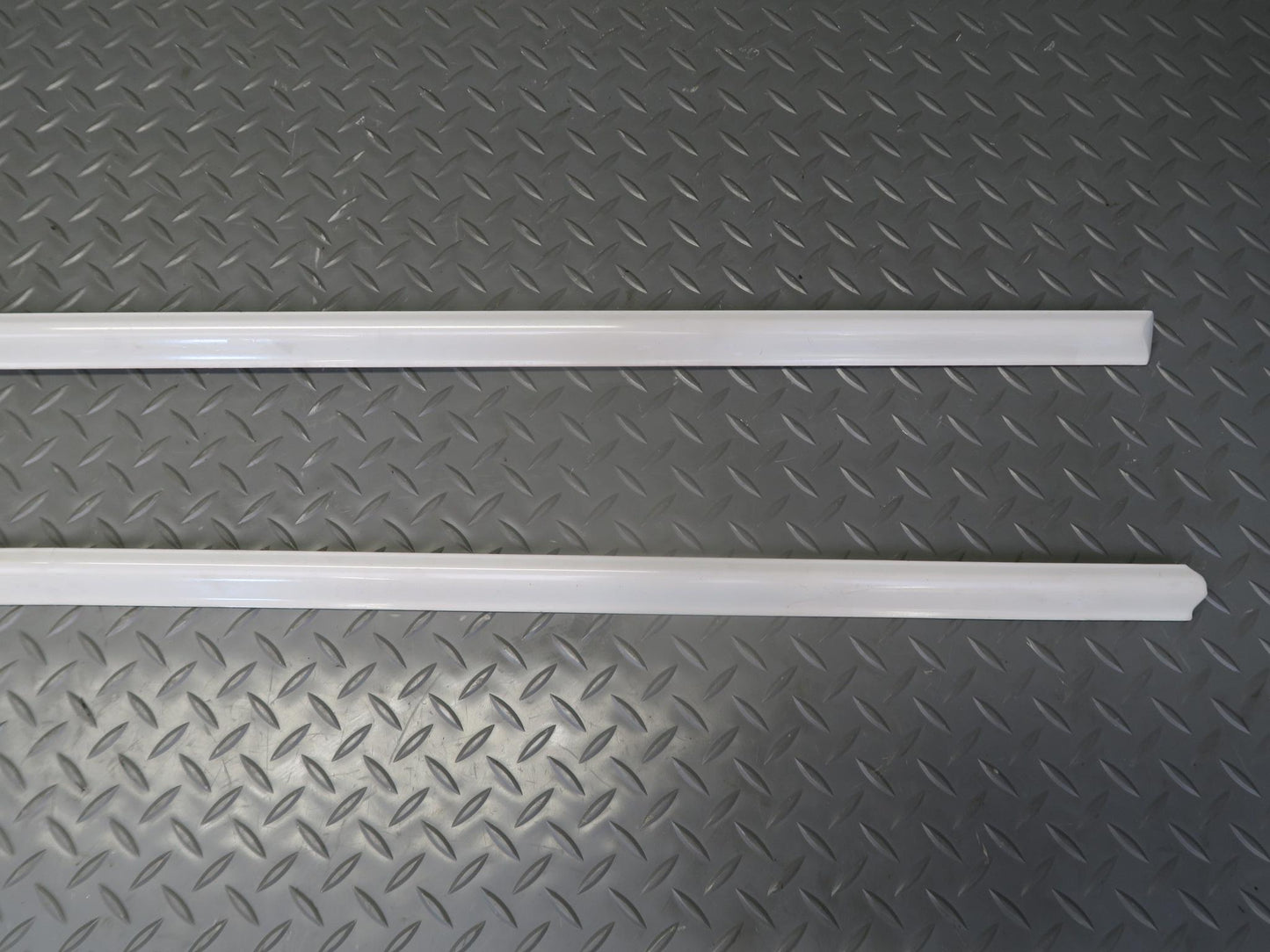 01-06 BMW E46 330ci 2DOOR Set of 4 Rear Quarter & Door Trim Molding White OEM