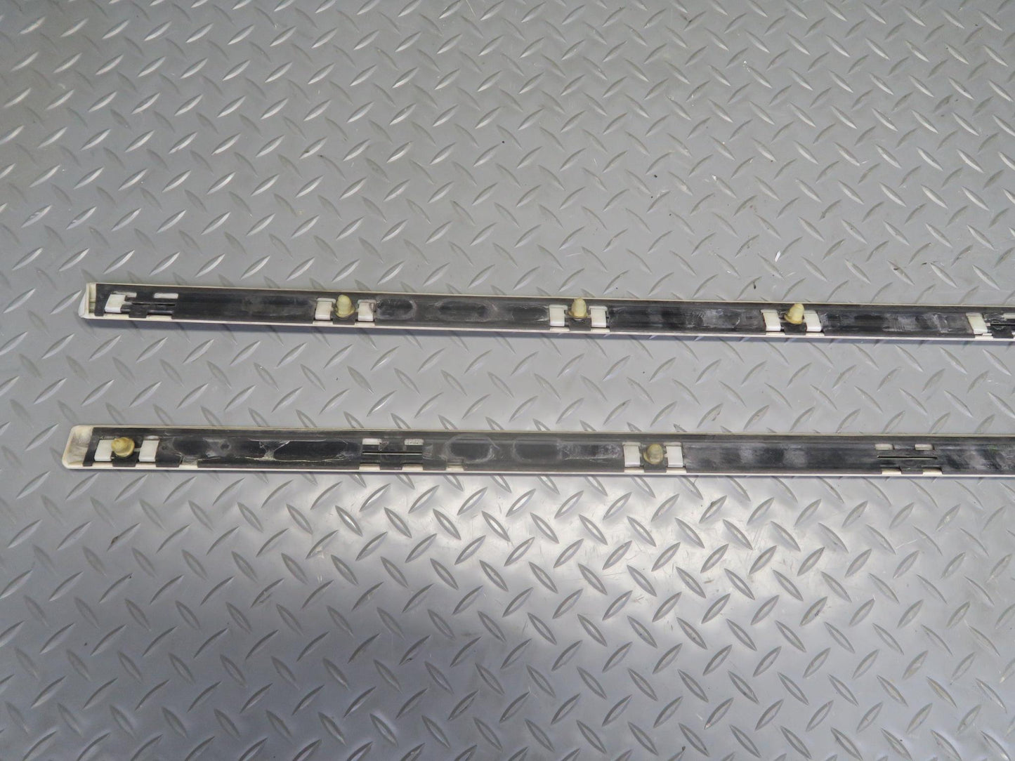 01-06 BMW E46 330ci 2DOOR Set of 4 Rear Quarter & Door Trim Molding White OEM