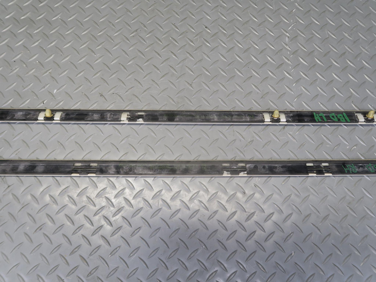 01-06 BMW E46 330ci 2DOOR Set of 4 Rear Quarter & Door Trim Molding White OEM