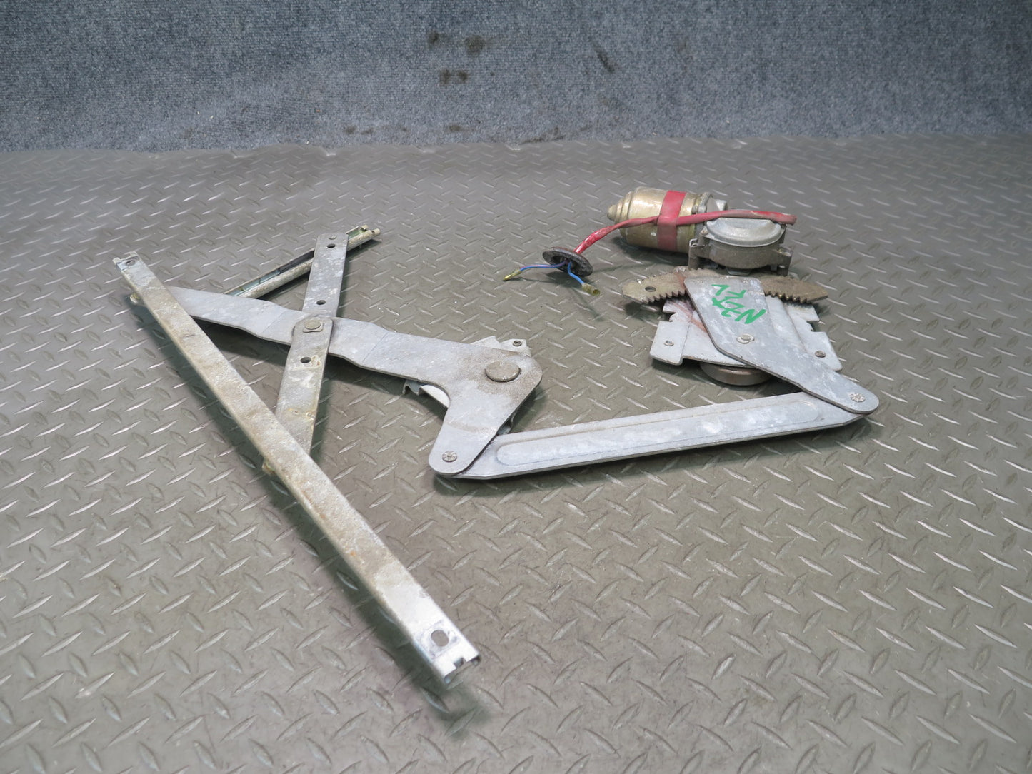 79-83 Datsun Nissan S130 280ZX 2+2 Left Door Window Regulator w Motor OEM