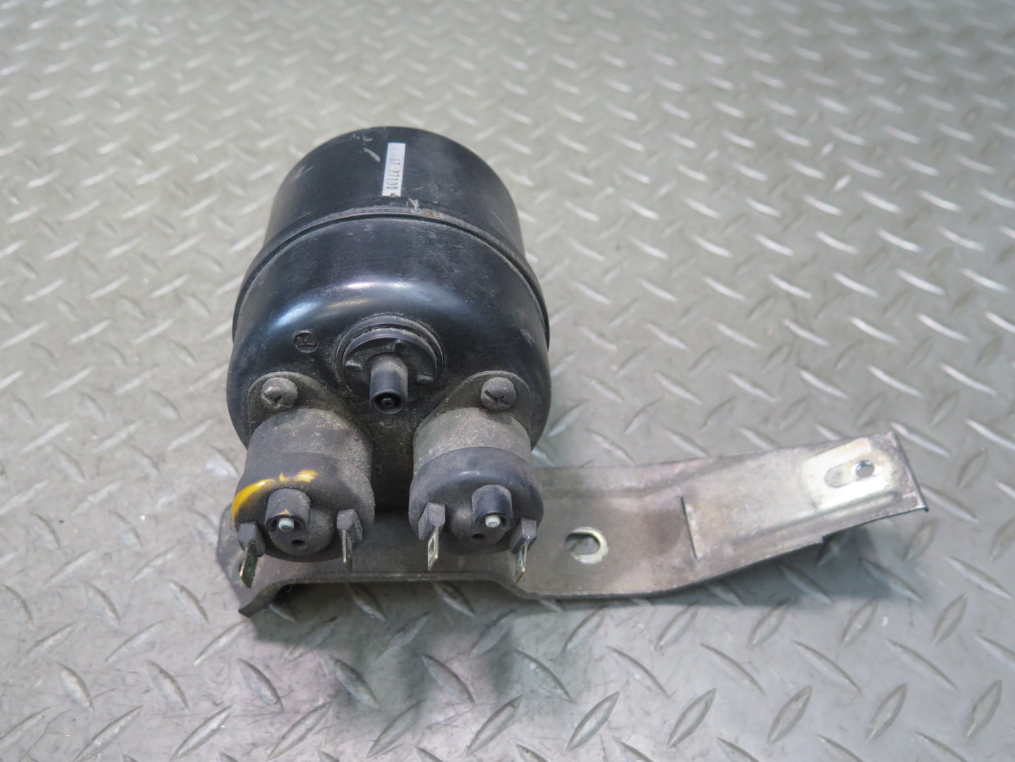 79-83 Datsun 280ZX S130 NA Vacuum Tank Pump Canister Assembly OEM