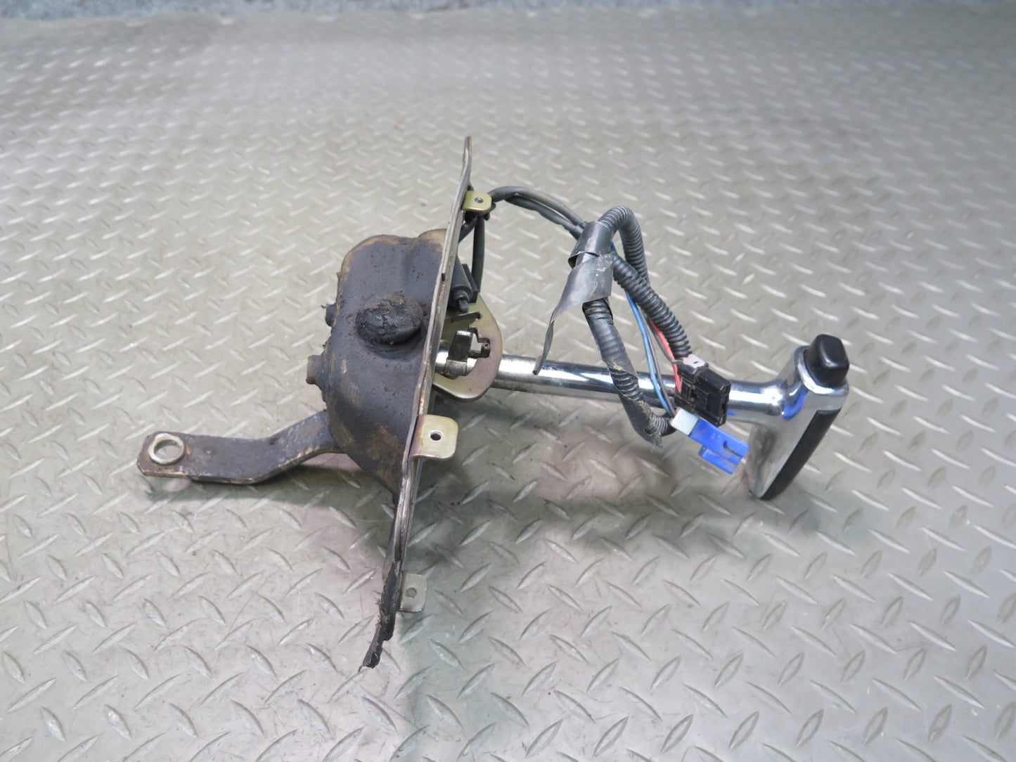 79-83 Datsun Nissan 280ZX S130 AT Automatic Transmission Shifter w Linkage OEM