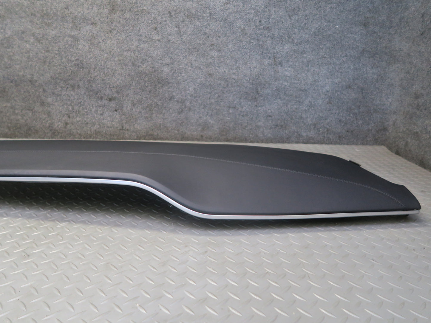 2016-2019 Tesla Model S 75D Dashboard Instrument Panel Upper Trim Cover