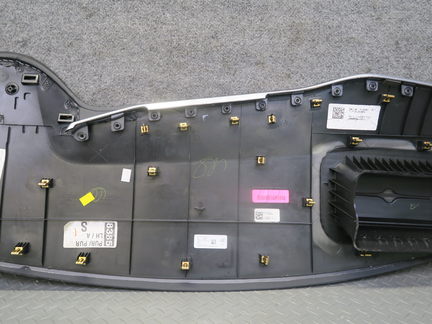 2016-2019 Tesla Model S 75D Dashboard Instrument Panel Upper Trim Cover