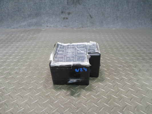 84-89 Nissan Z31 300ZX Engine Bay Small  Fuse Relay Box Module OEM