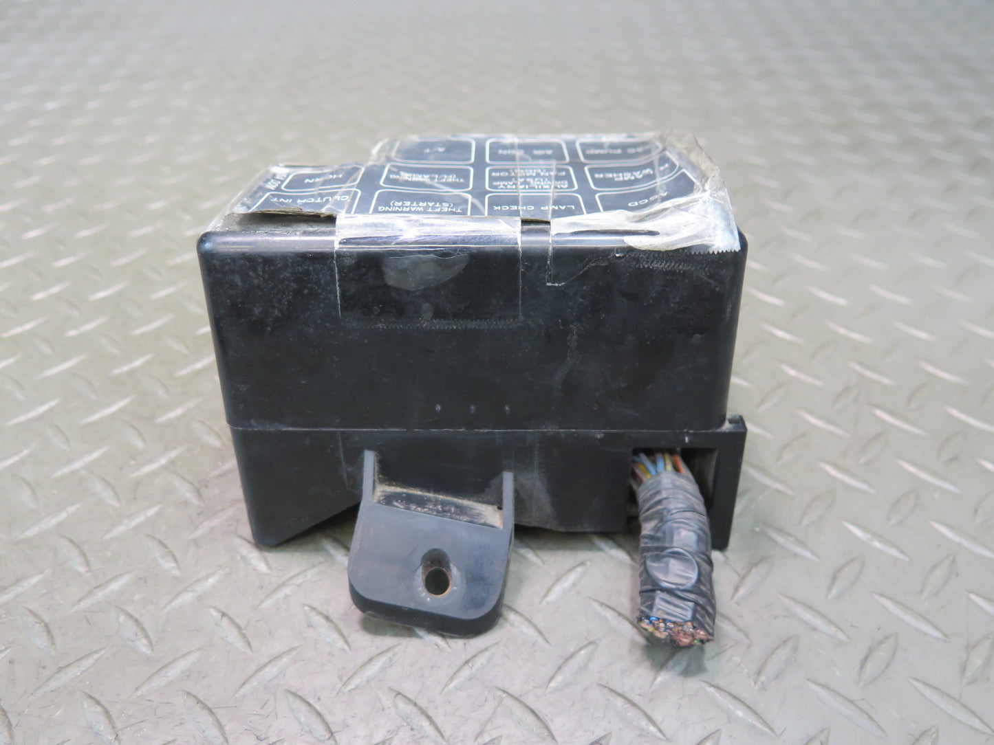 84-89 Nissan Z31 300ZX Engine Bay Small  Fuse Relay Box Module OEM