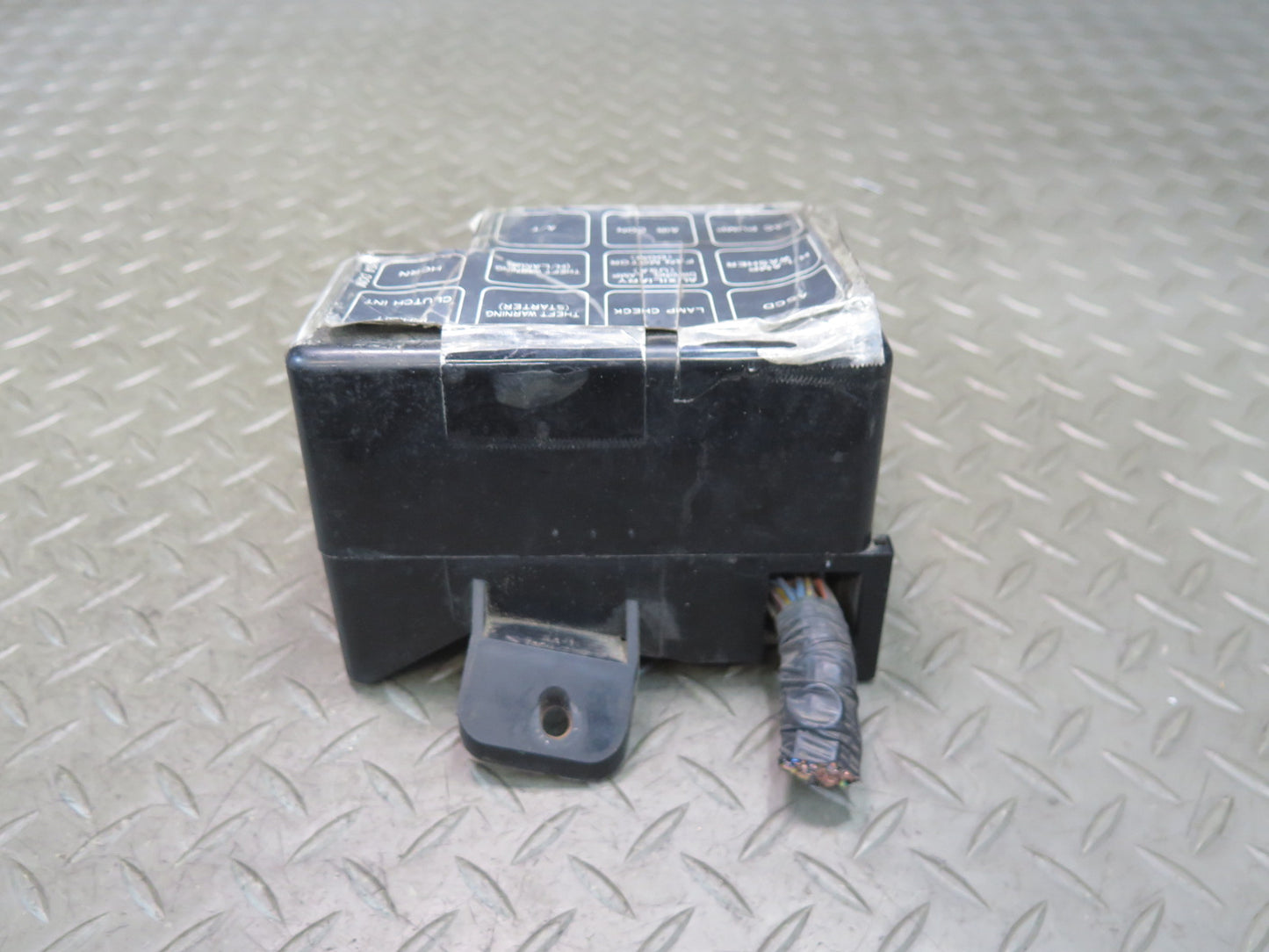 84-89 Nissan Z31 300ZX Engine Bay Small  Fuse Relay Box Module OEM