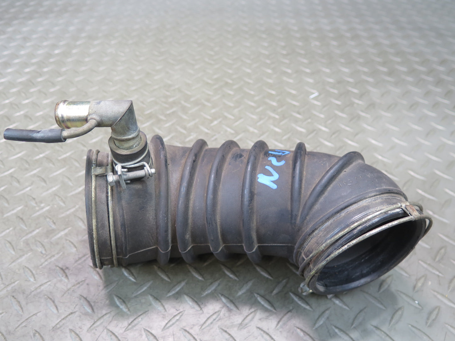 84-89 Nissan Z31 300ZX NA Air Intake Duct Tube OEM