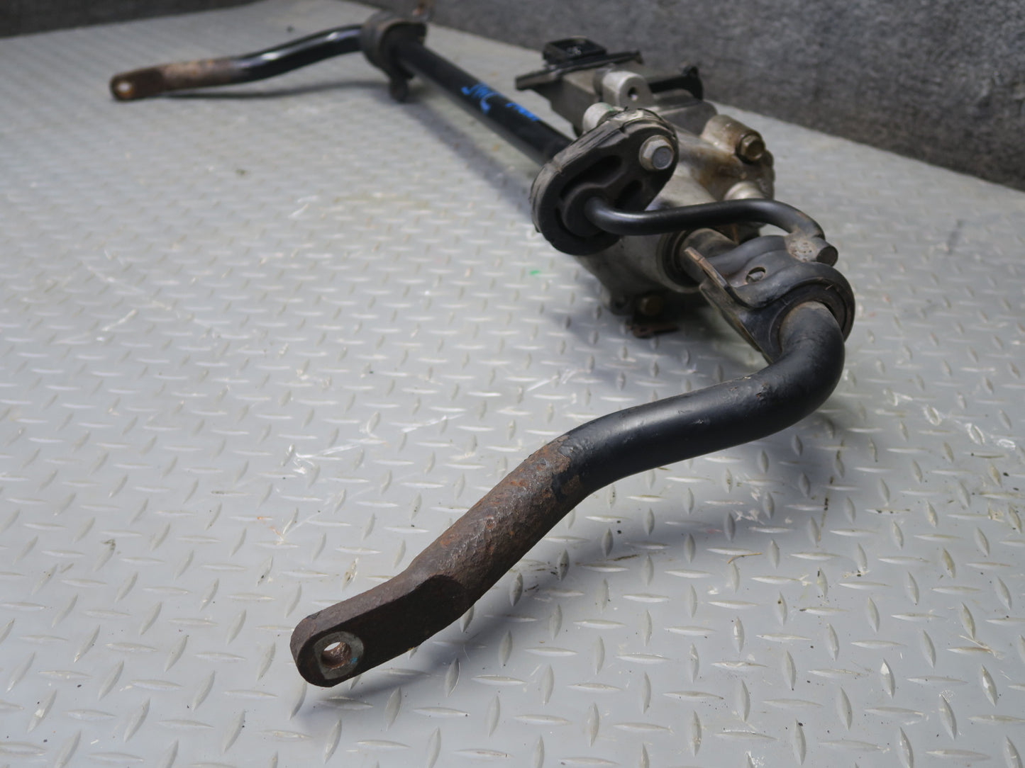 07-18 Jeep Wrangler JK 4x4 3.8L & 3.6L Front Active Stabilizer Sway Bar OEM