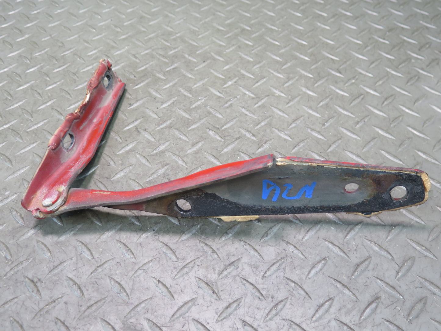 84-89 Nissan Z31 300ZX 2+2 Set of 2 Front Left & Right Hood Hinge OEM