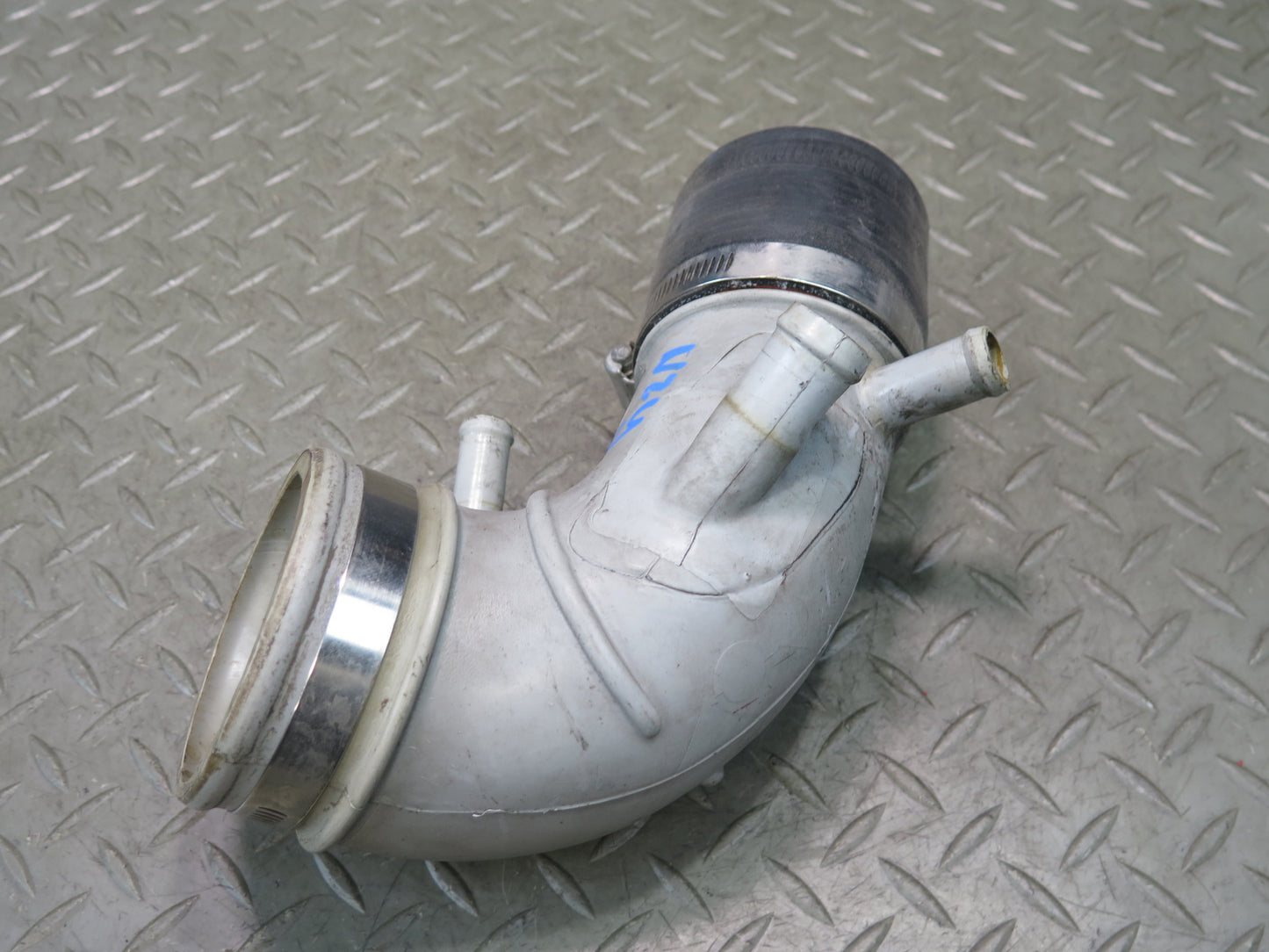 84-89 Nissan Z31 300ZX NA Hard Plastic Air Intake Duct Tube OEM