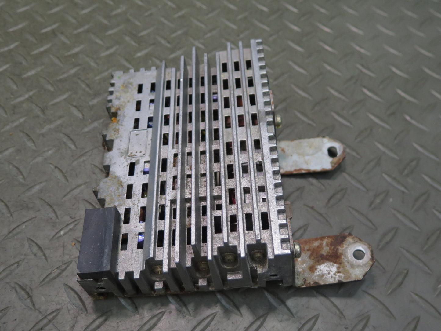 84-89 Nissan 300ZX Z31 Radio Audio Amplifier AMP Control Module 28063-17P00 OEM