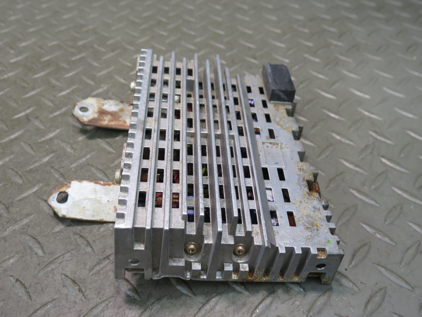 84-89 Nissan 300ZX Z31 Radio Audio Amplifier AMP Control Module 28063-17P00 OEM