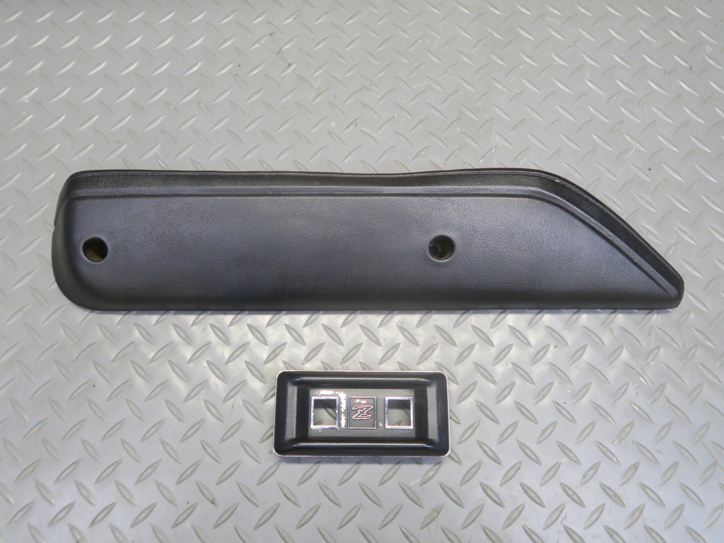 82-83 Datsun 280ZX 2+2 Left & Right Door Interior Trim Cover Panel Set OEM