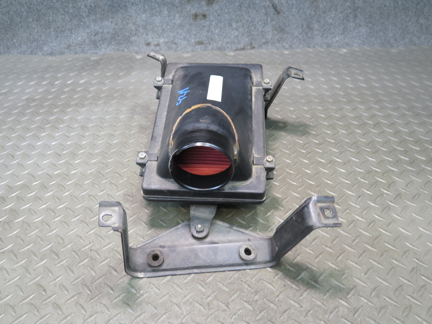84-89 Nissan Z31 300ZX NA Air Intake Cleaner Filter Box w Bracket OEM