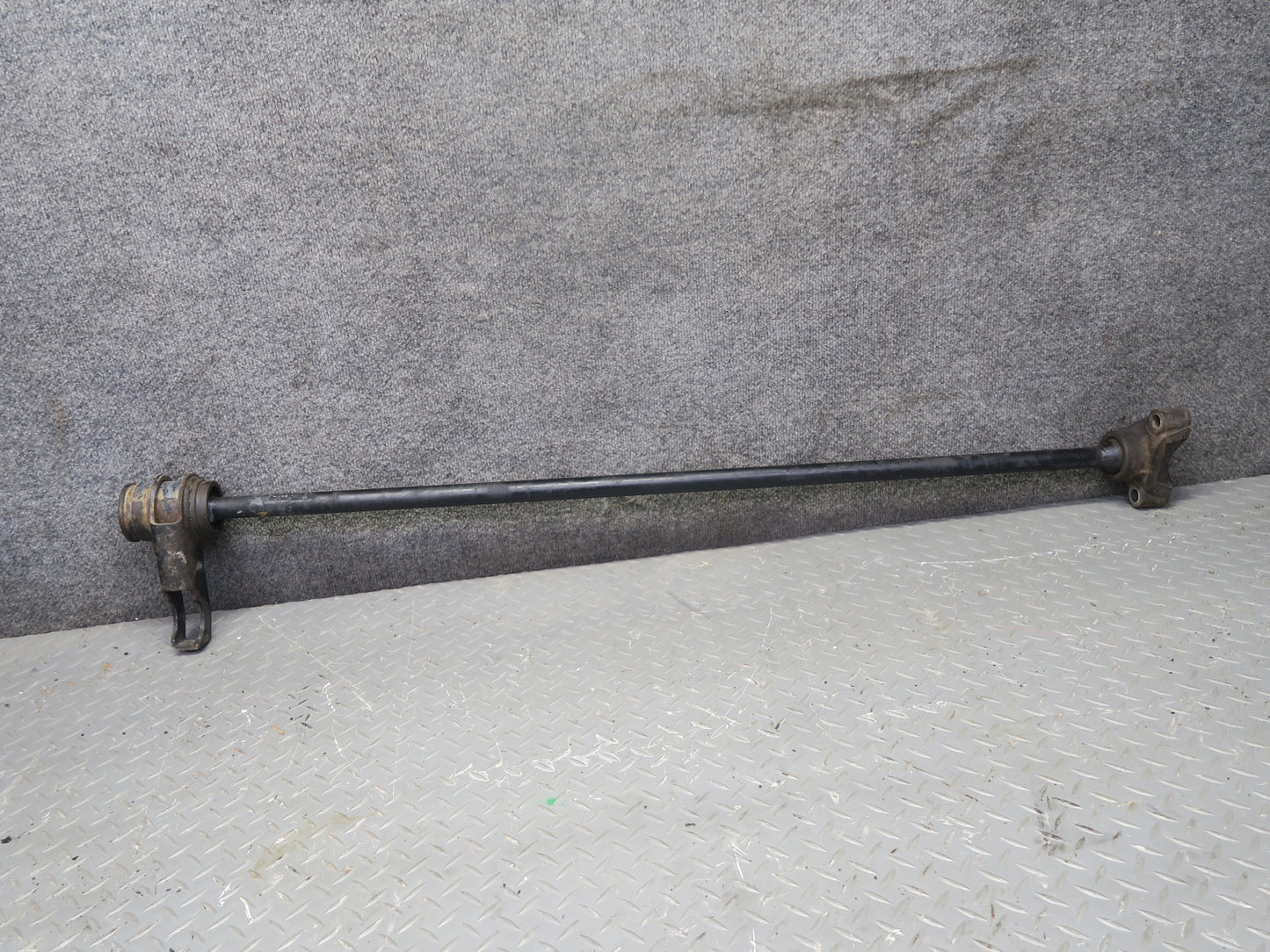 1998-2007 Lexus J100 LX470 Front Left & Right Suspension Torsion Bar Set of 2