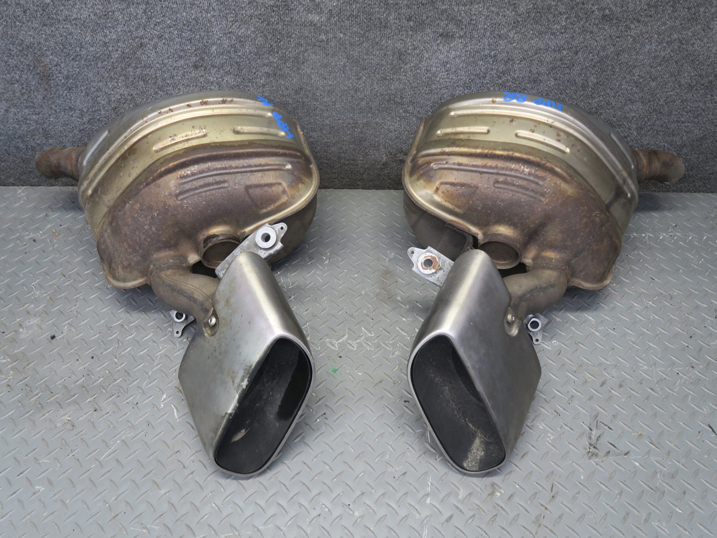 11-16 Porsche Panamera 970 3.6L Rear Right Left Side Exhaust Muffler W/ Tips Set