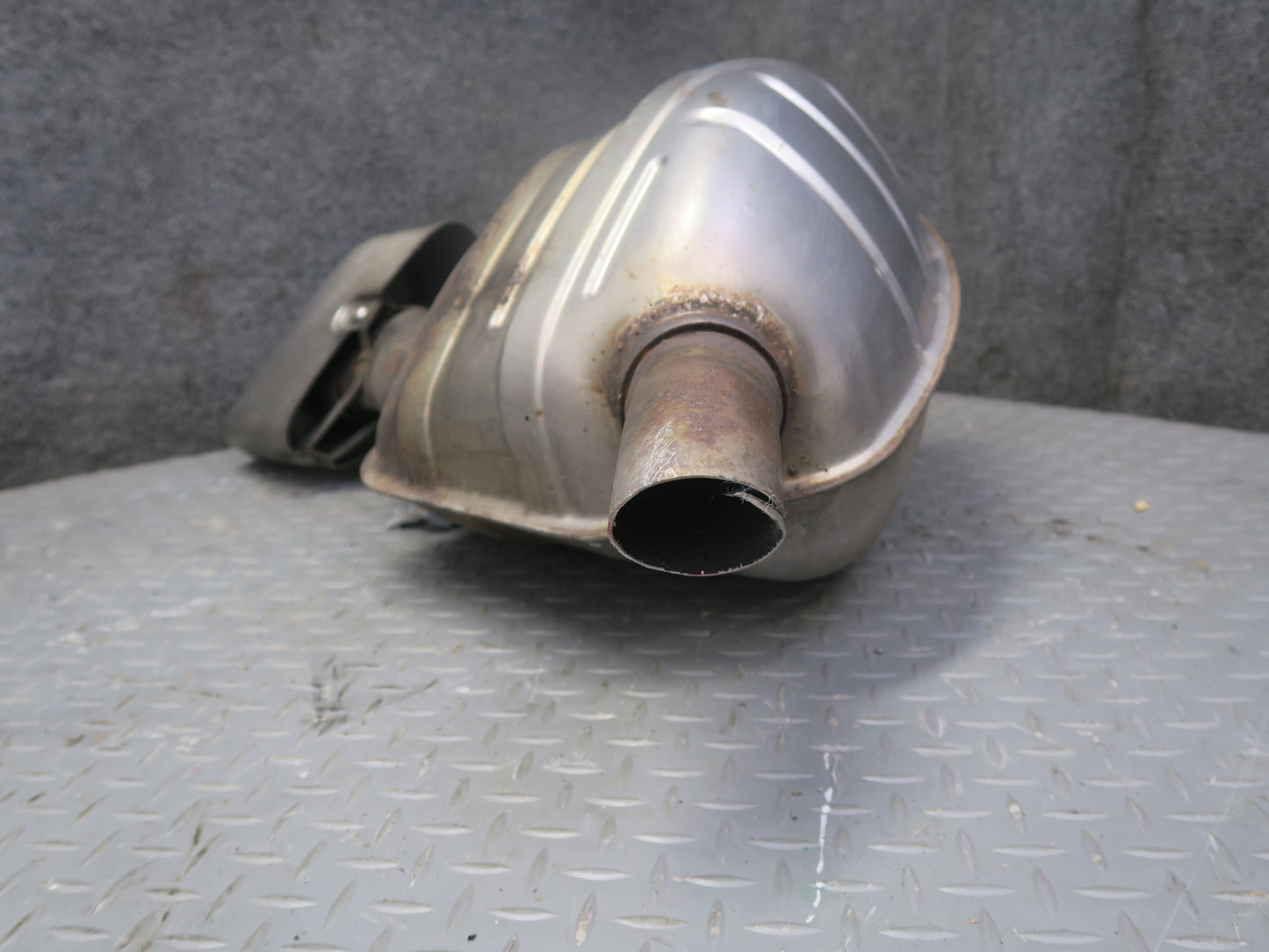 11-16 Porsche Panamera 970 3.6L Rear Right Left Side Exhaust Muffler W/ Tips Set