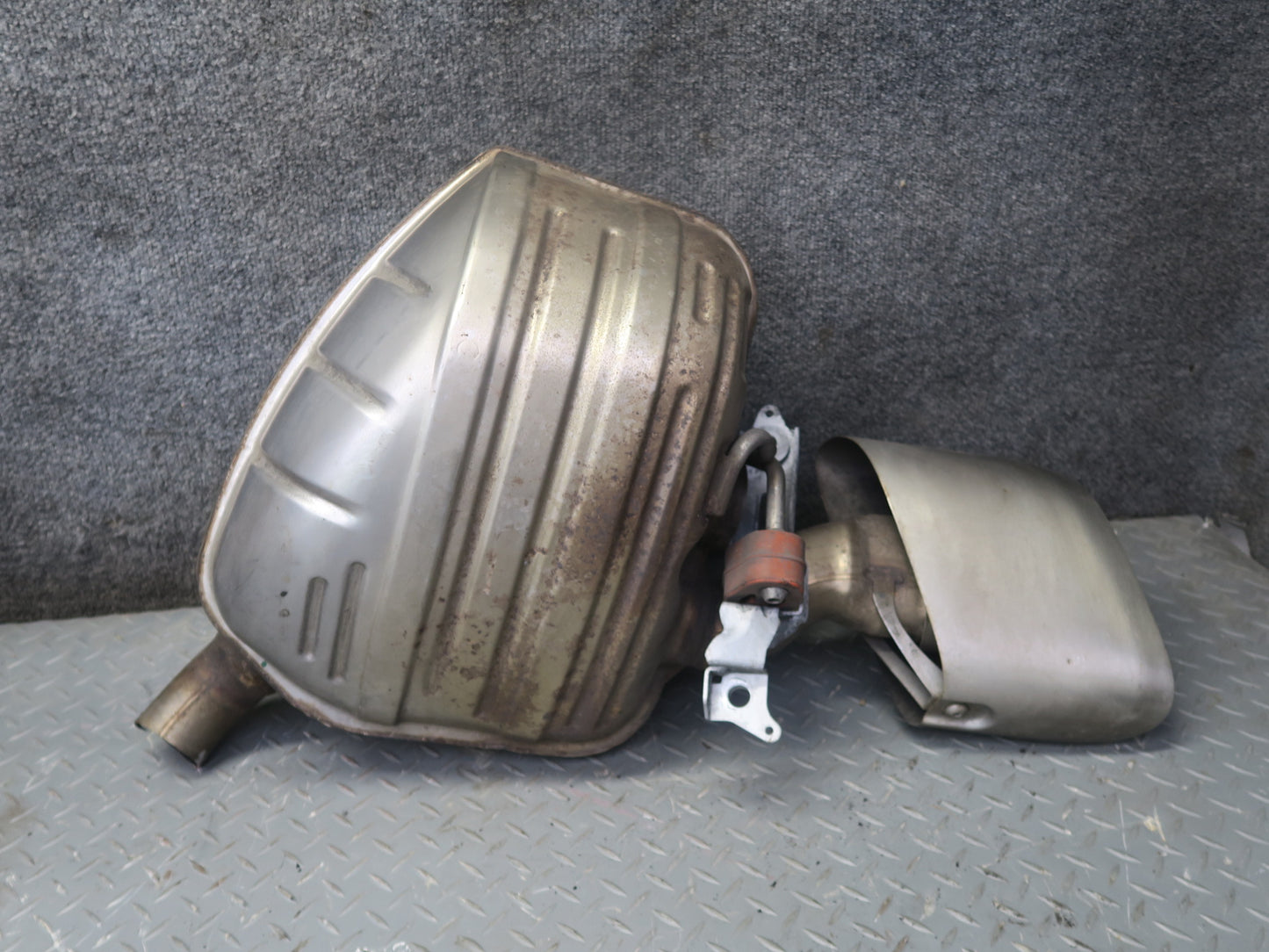 11-16 Porsche Panamera 970 3.6L Rear Right Left Side Exhaust Muffler W/ Tips Set
