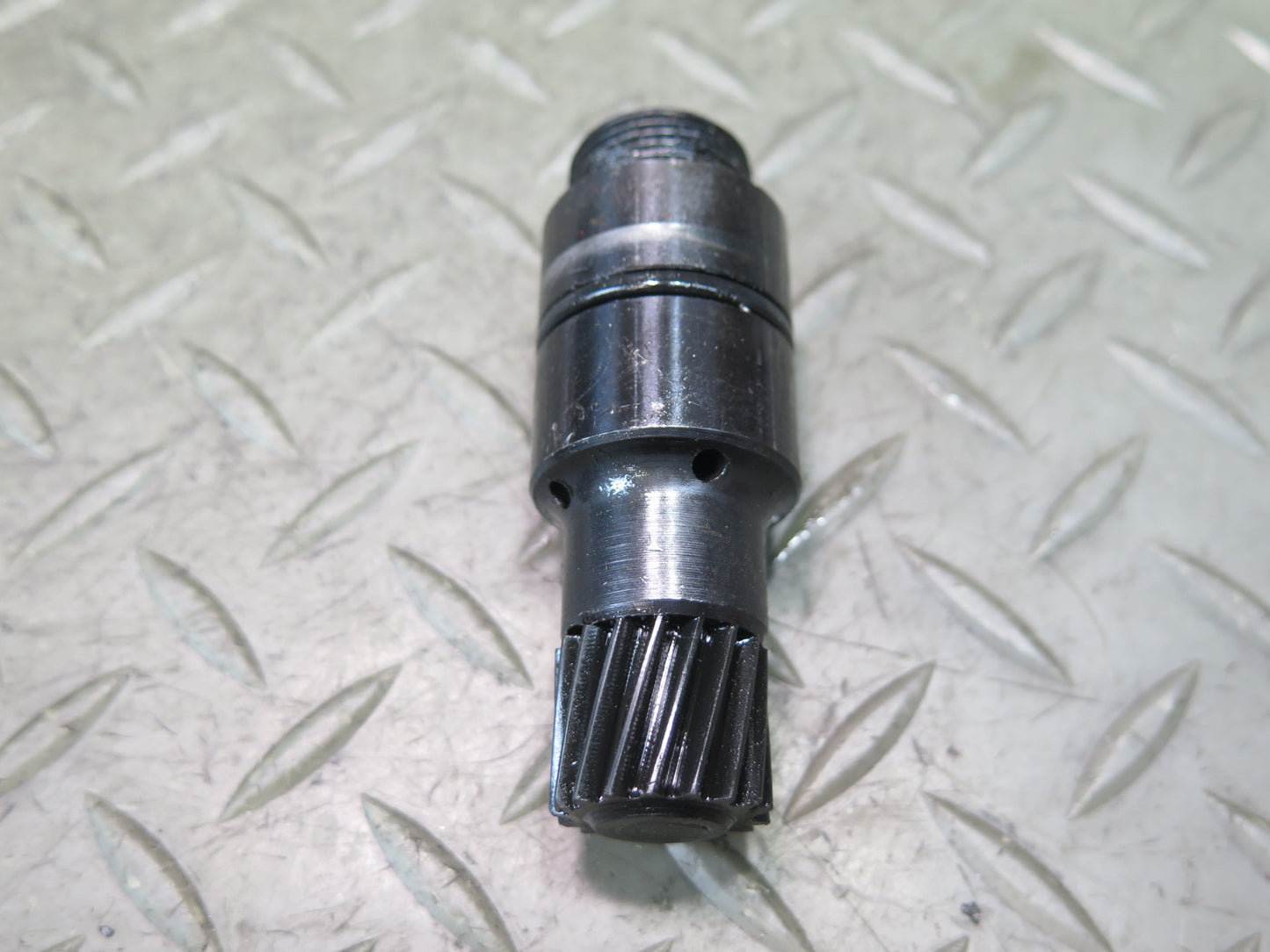 81-83 Datsun 280ZX S130 NA Speedometer Pinion Drive Gear 17 Teeth OEM