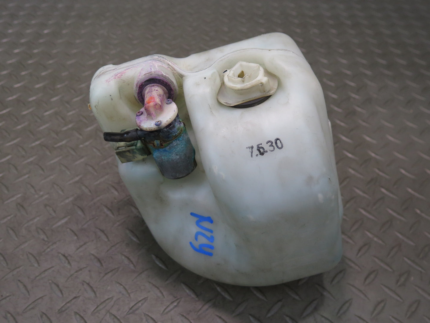 84-89 Nissan Z31 300ZX Windshield Washer Fluid Reservoir Tank w Pump OEM