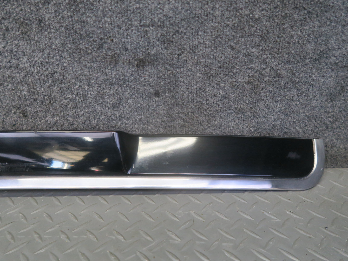 87-89 Nissan Z31 300ZX 2+2 Rear Tailgate Hatch Molding Trim Strip Cover Set OEM