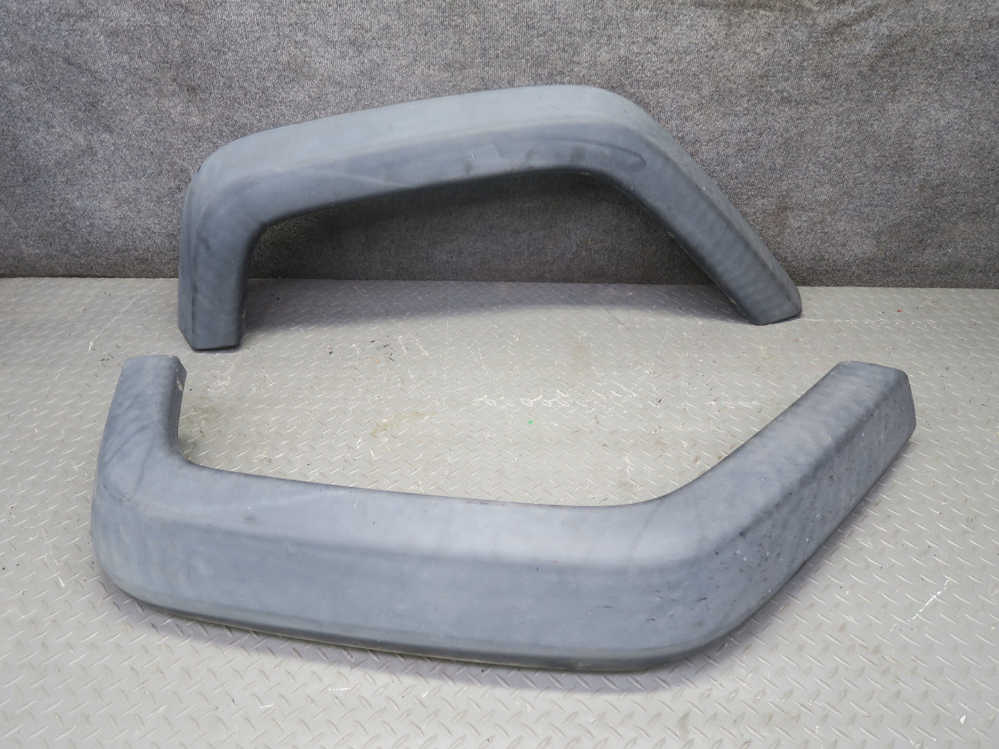 11-18 Jeep Wrangler JK Set of 2 Rear Left & Right Fender Flare Molding OEM