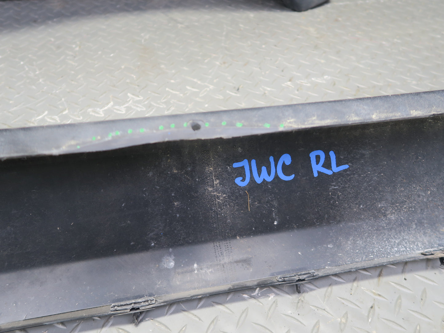 11-18 Jeep Wrangler JK Set of 2 Rear Left & Right Fender Flare Molding OEM