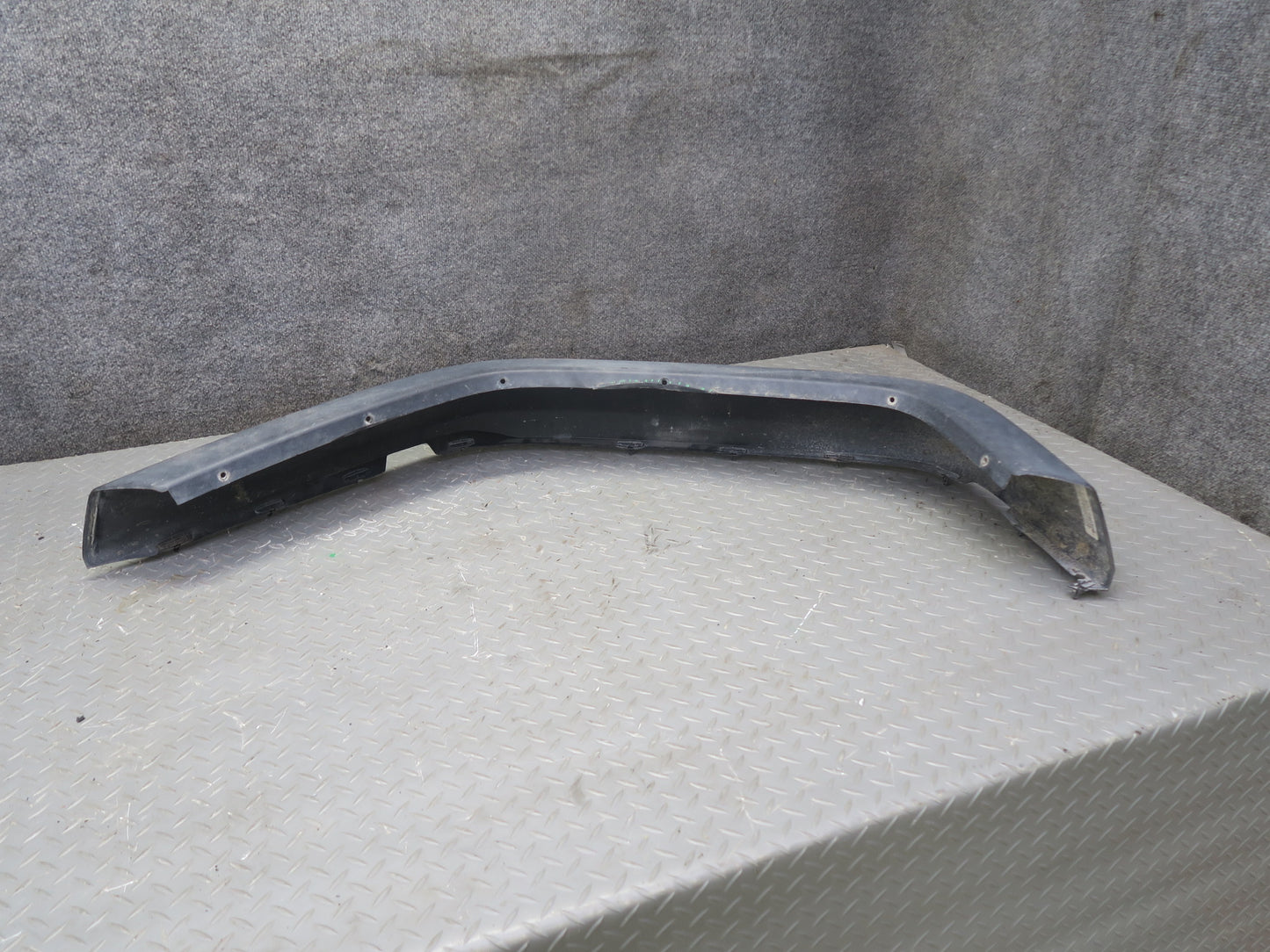 11-18 Jeep Wrangler JK Set of 2 Rear Left & Right Fender Flare Molding OEM