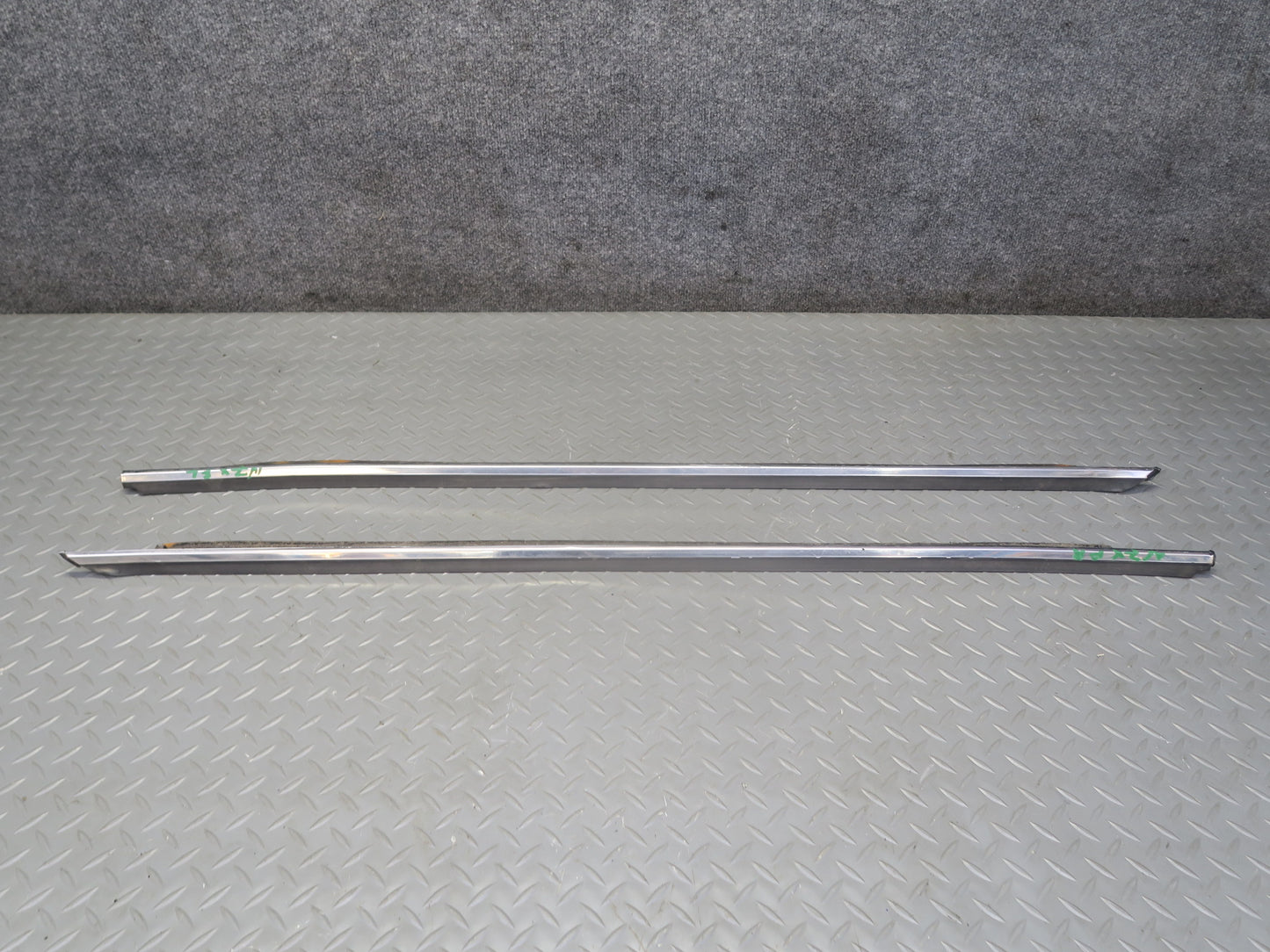 79-83 Datsun 280ZX 2+2 Left Right Door Window Weatherstrip Seal Molding Set OEM