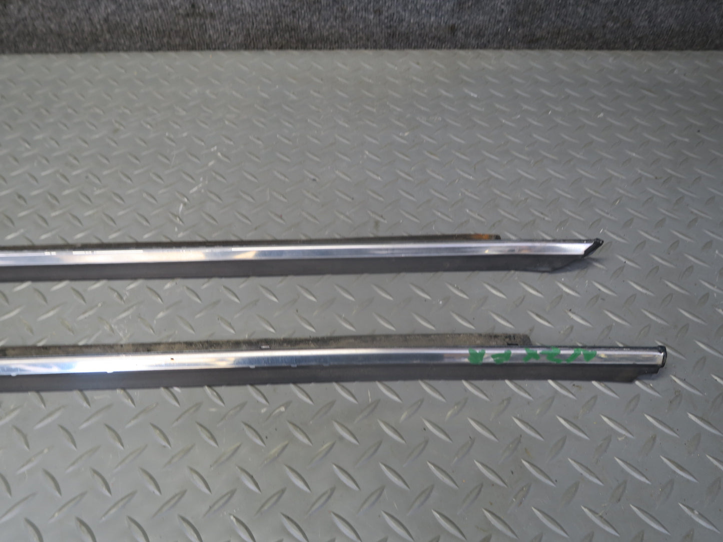 79-83 Datsun 280ZX 2+2 Left Right Door Window Weatherstrip Seal Molding Set OEM
