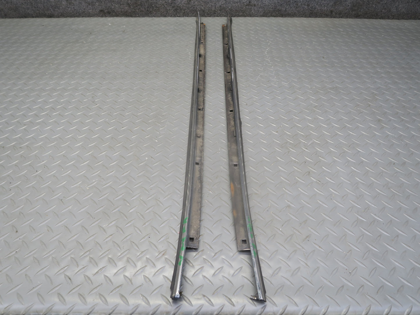79-83 Datsun 280ZX 2+2 Left Right Door Window Weatherstrip Seal Molding Set OEM