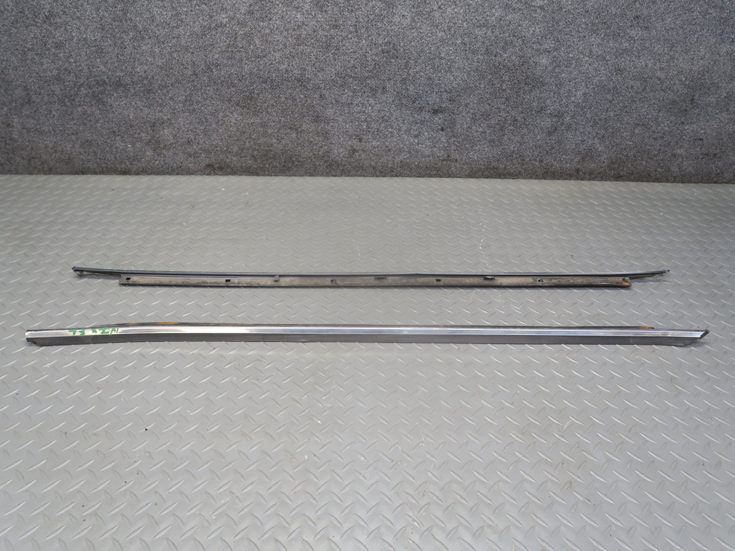79-83 Datsun 280ZX 2+2 Left Right Door Window Weatherstrip Seal Molding Set OEM