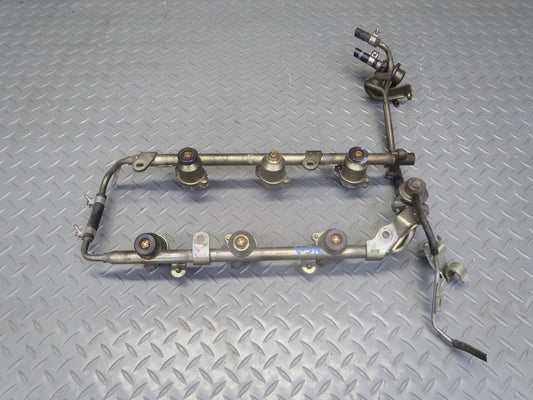 95-97 Nissan Gloria VQ30DET Turbo Fuel Rail Injector Set w Hose Assembly OEM