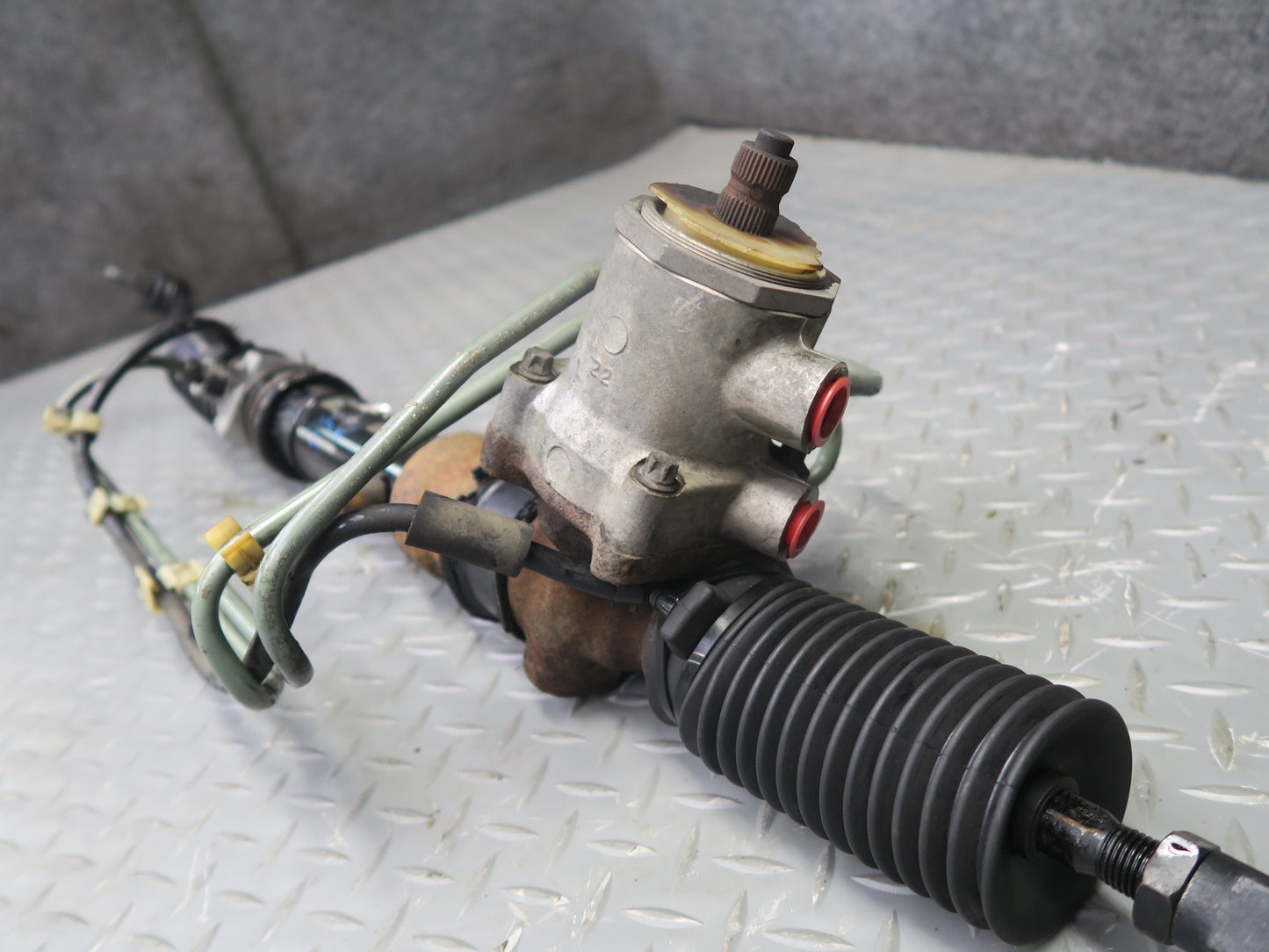 81-83 Datsun Nissan 280ZX S130 Power Steering Gear Rack w Pipe Line Assy OEM