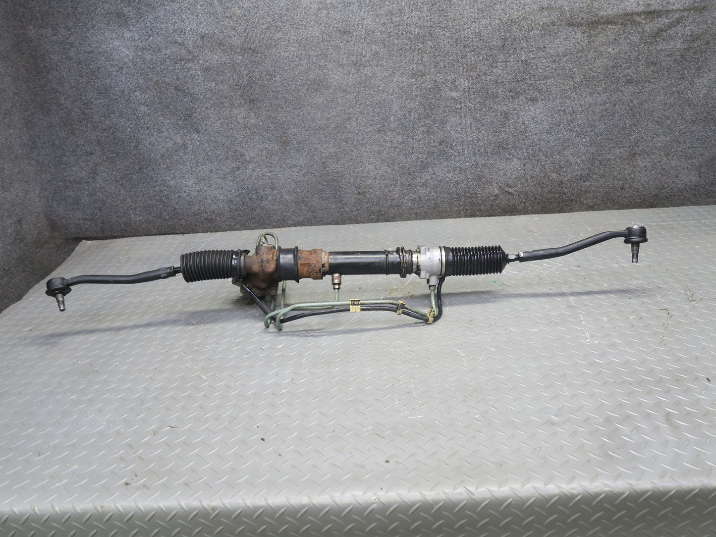 81-83 Datsun Nissan 280ZX S130 Power Steering Gear Rack w Pipe Line Assy OEM