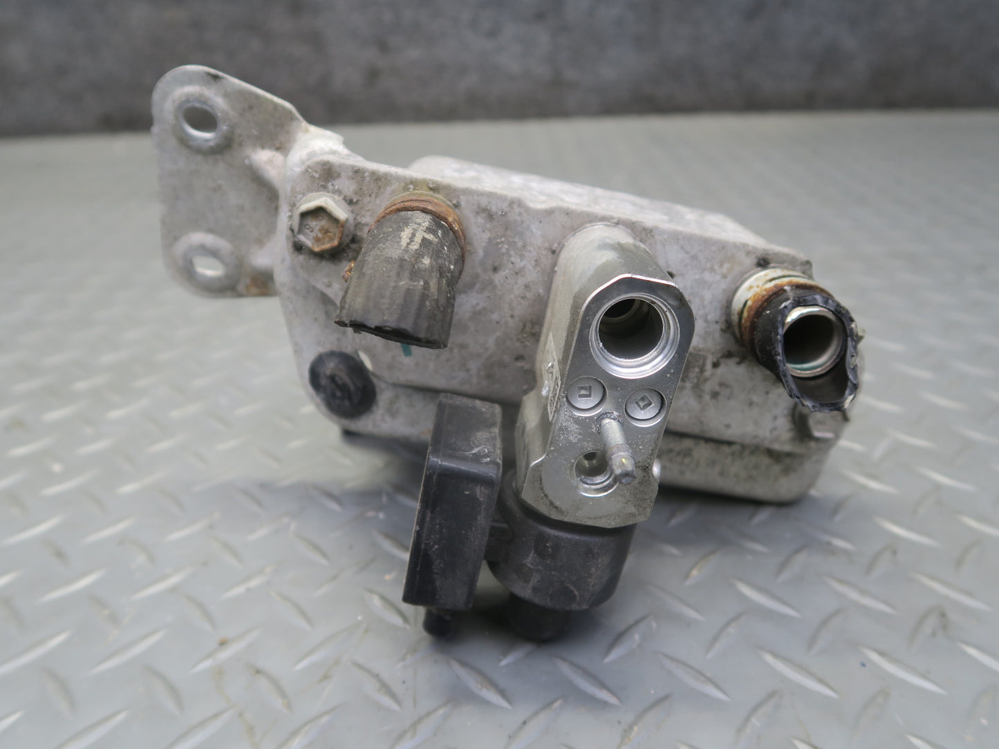 2016-2019 Tesla Model S 75D Battery Cooler Heat Exchanger