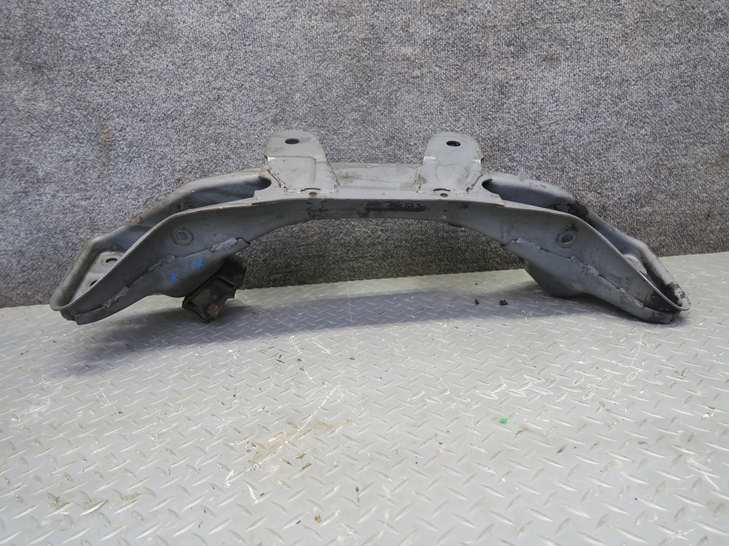82-83 Datsun Nissan 280ZX S130 2+2 A/T NON Turbo Front Engine Crossmember OEM