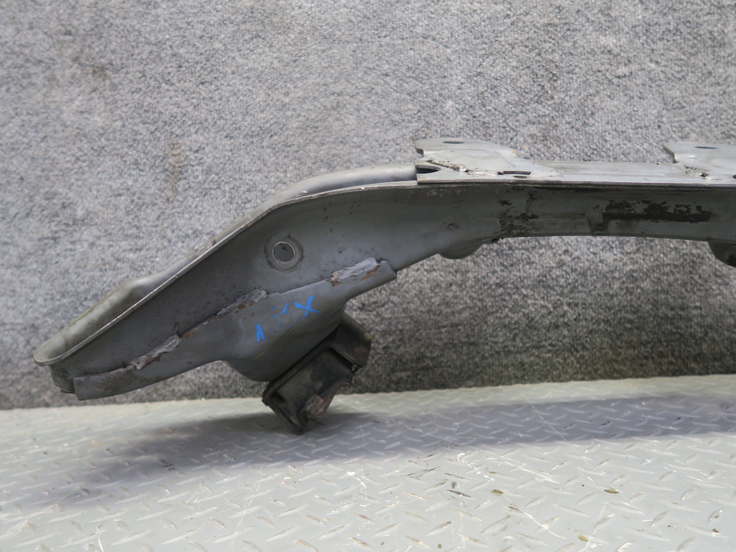 82-83 Datsun Nissan 280ZX S130 2+2 A/T NON Turbo Front Engine Crossmember OEM