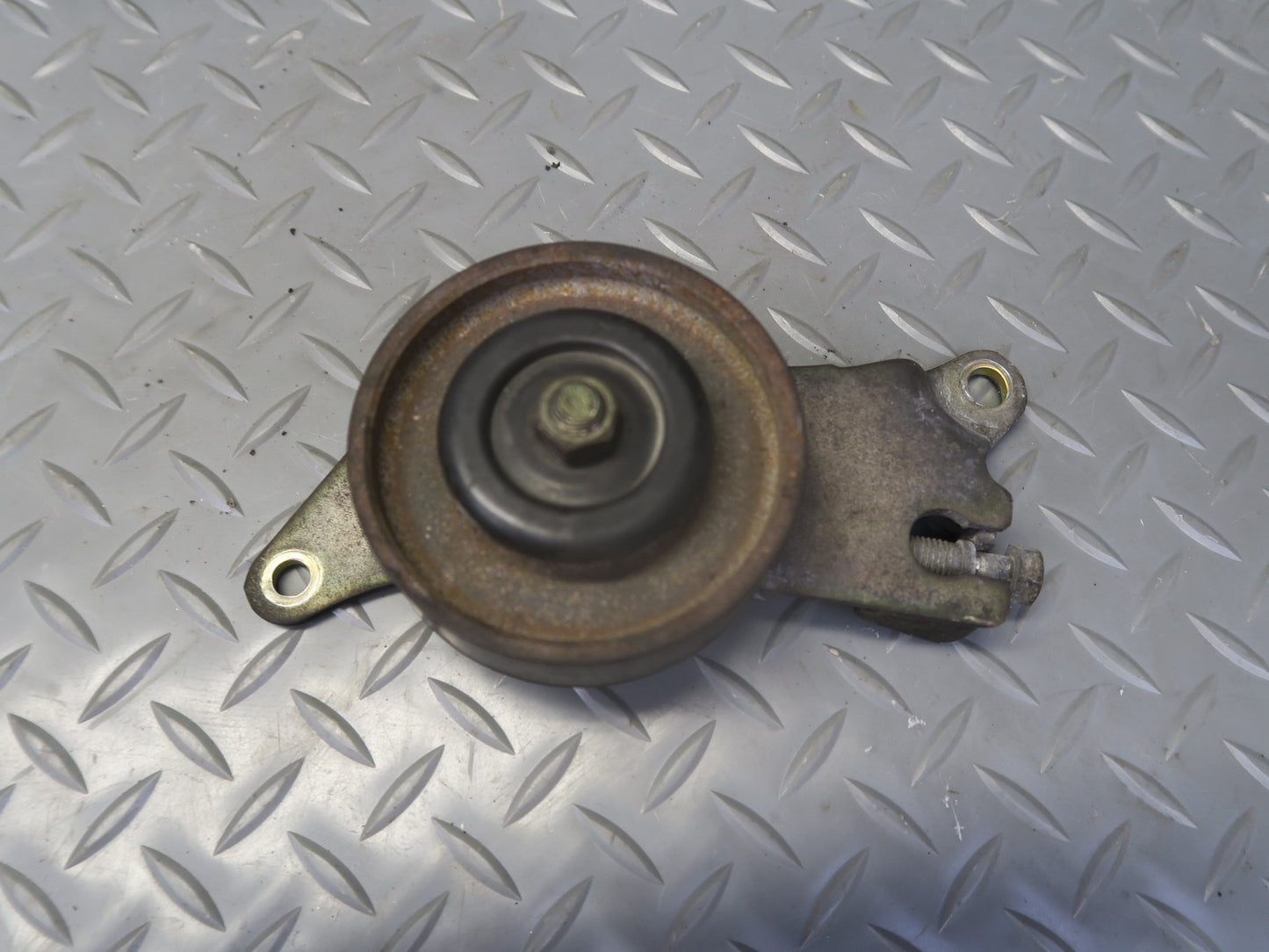 95-97 Nissan Gloria VQ30DET Crankshaft & Water Pump Pulley w Tensioner Set OEM