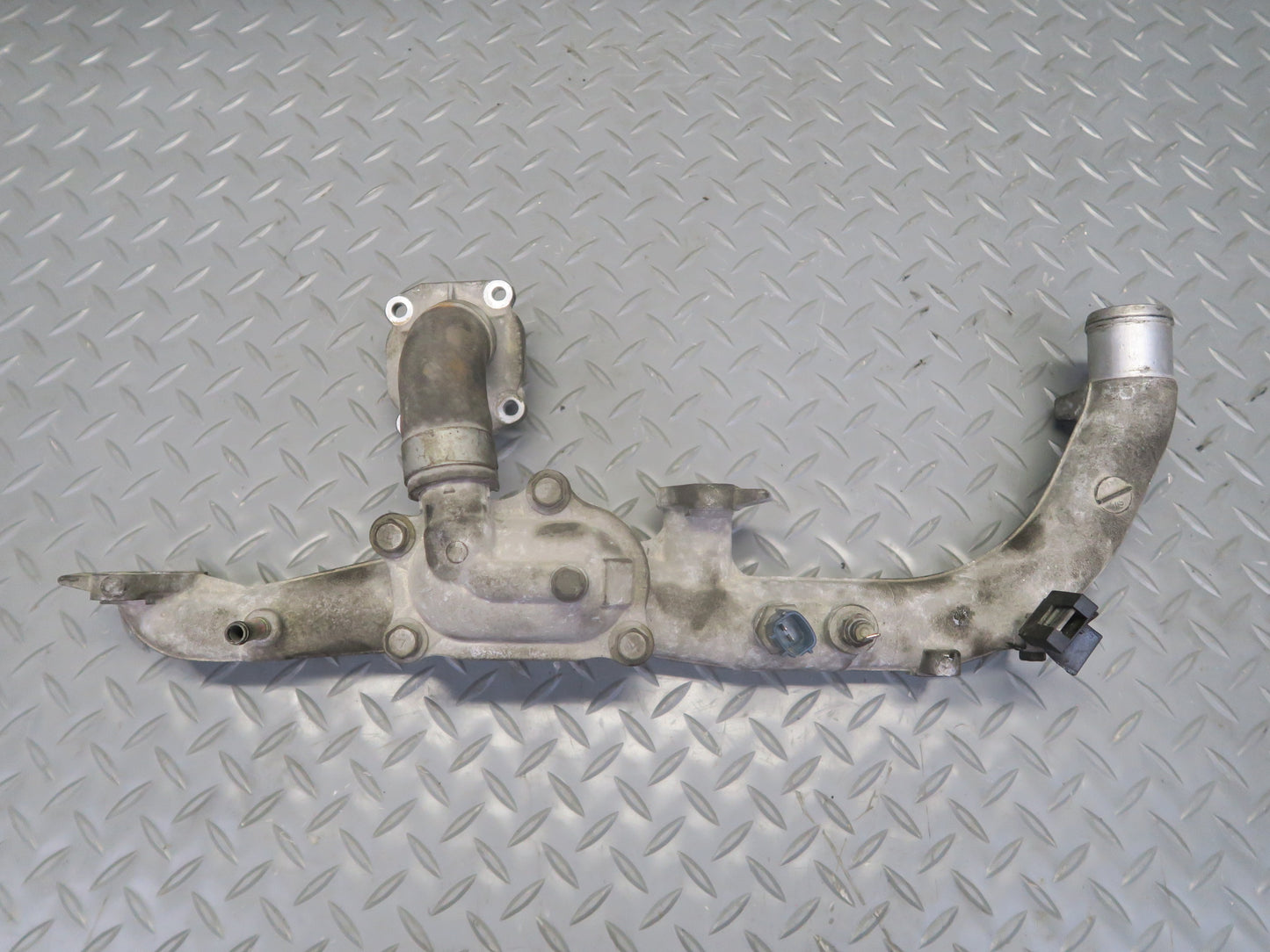 95-97 Nissan Gloria VQ30DET Coolant Water Outlet w Valve Temperature Sensor OEM