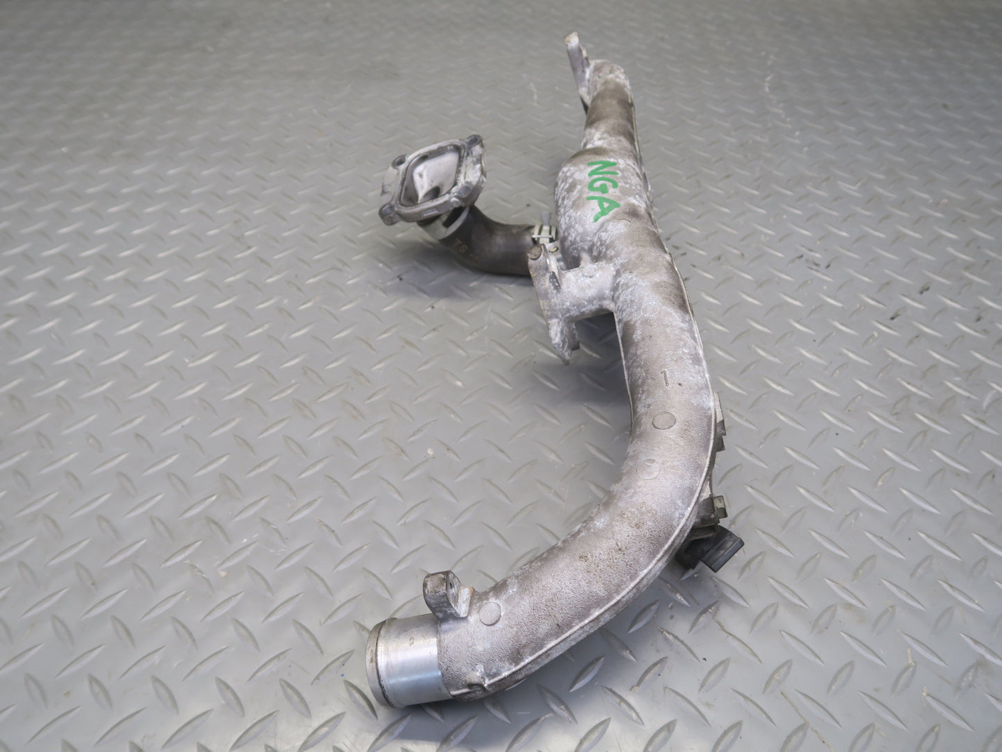 95-97 Nissan Gloria VQ30DET Coolant Water Outlet w Valve Temperature Sensor OEM
