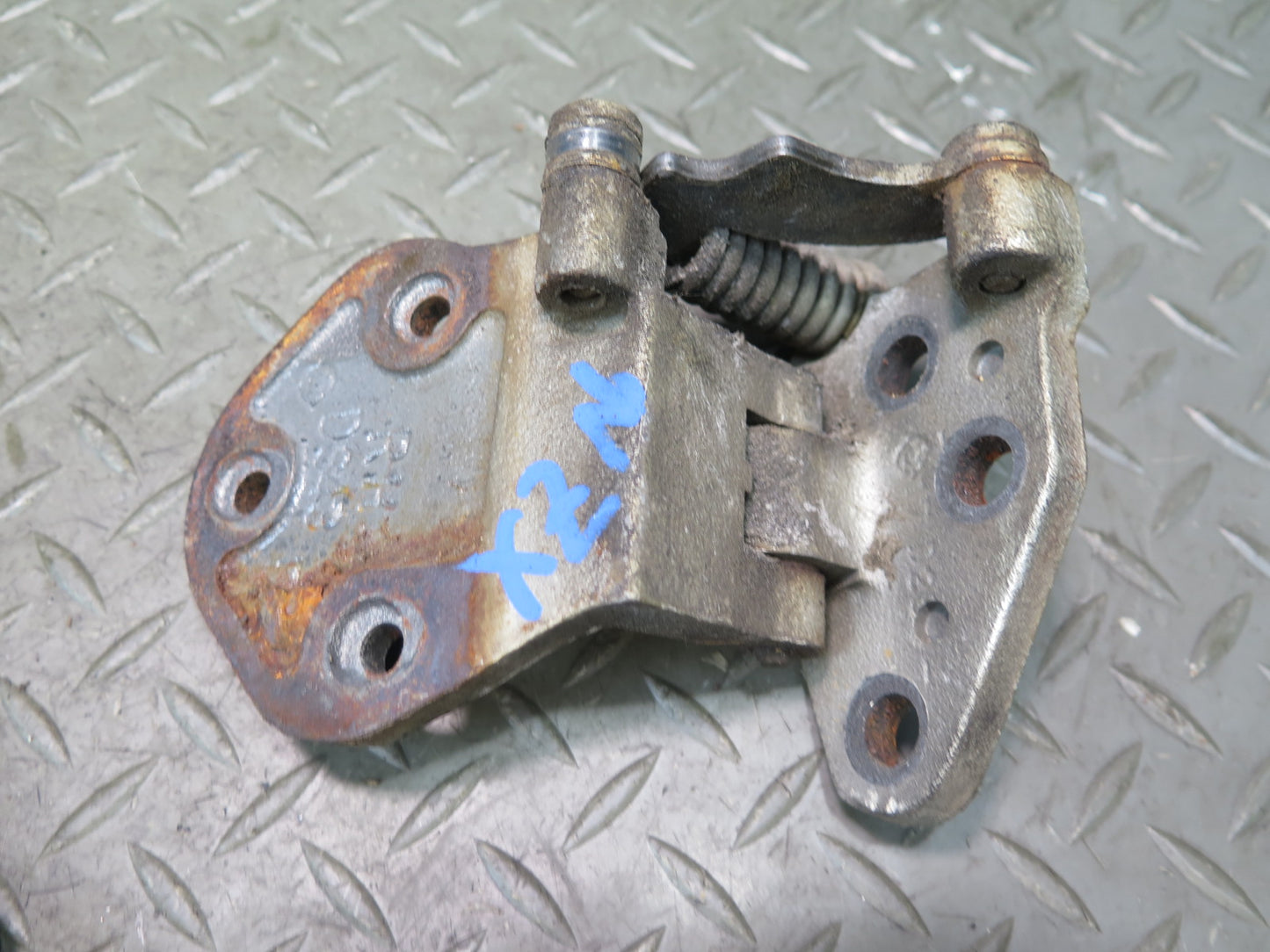 79-83 Datsun Nissan 280ZX S130 Left & Right Lower & Upper Door Hinge Set OEM