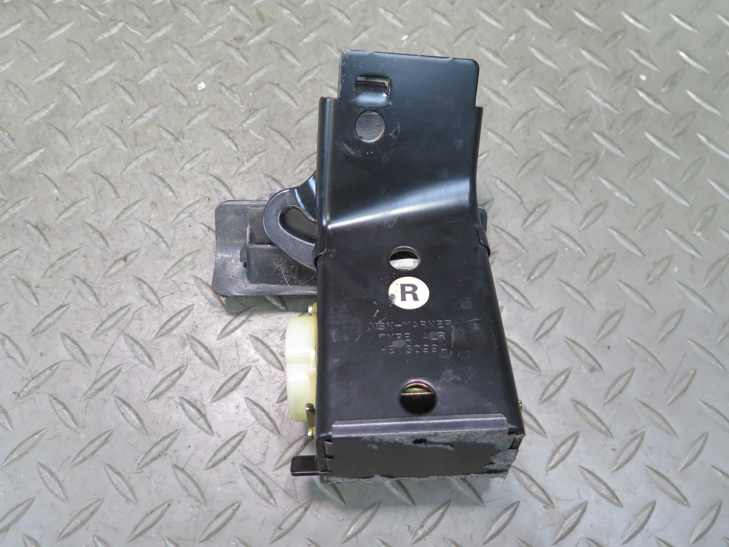 84-89 NISSAN 300ZX Z31 REAR LEFT & RIGHT SIDE SEATBELT RETRACTOR SET OEM