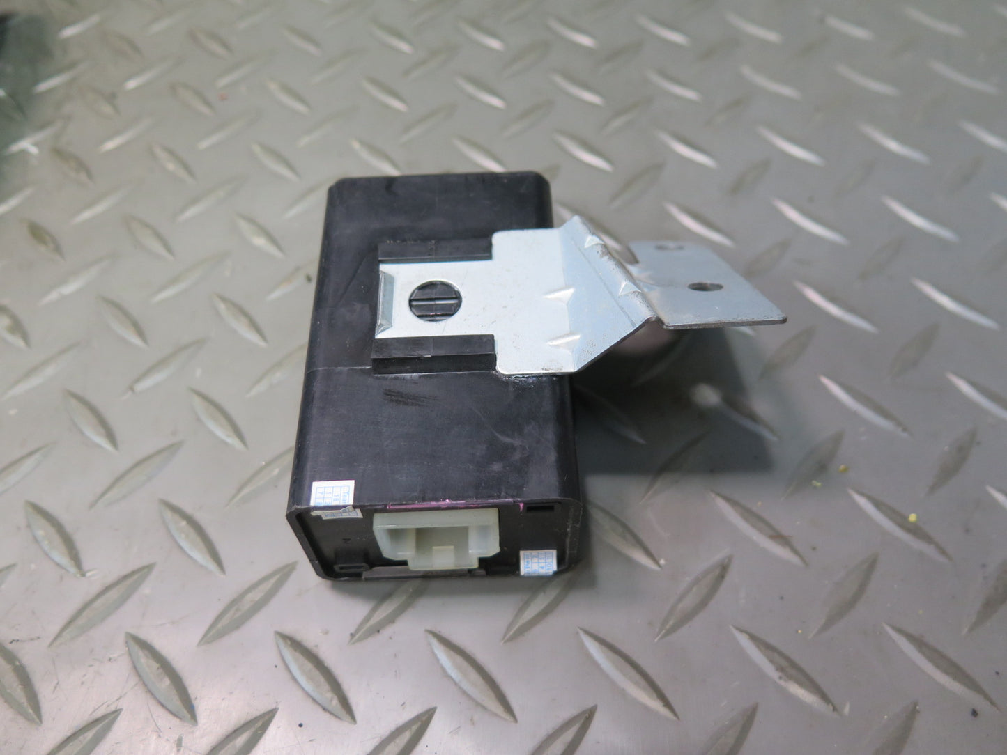 87-89 Nissan Z31 300ZX Stop Sensor Tail Light Control Module 2842521P10 OEM