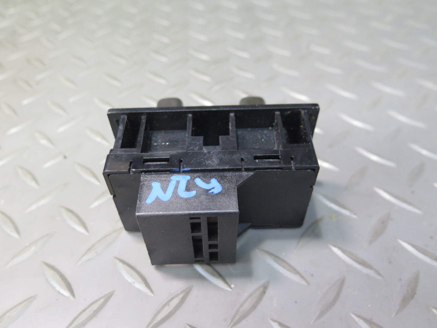 84-89 Nissan Z31 300ZX Side View Mirror Switch OEM