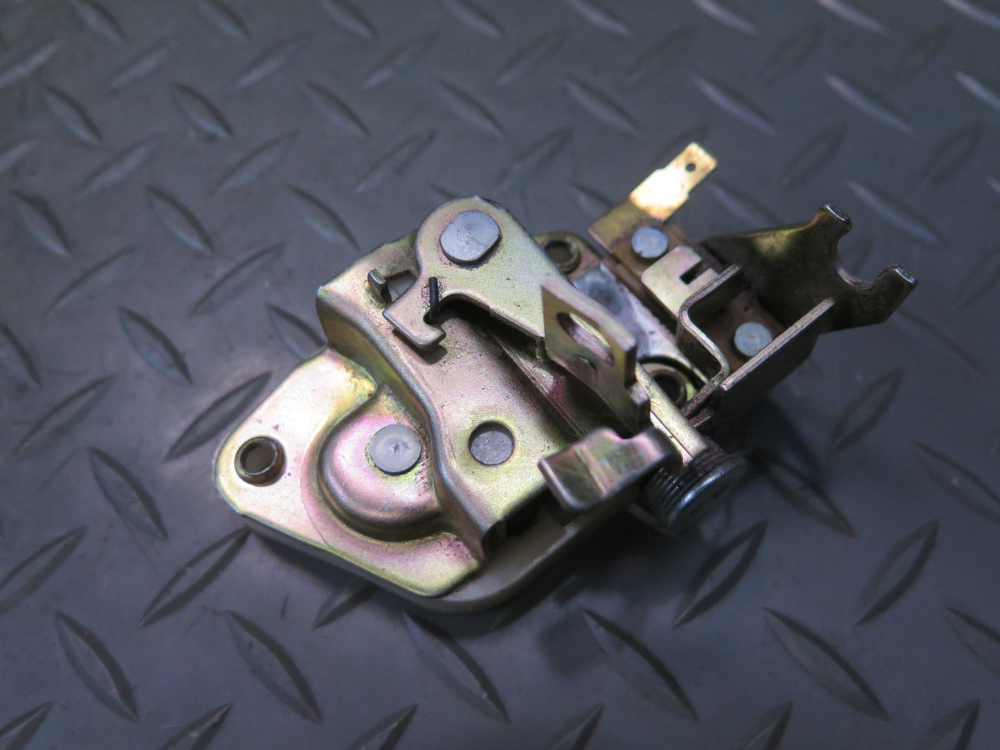 84-89 Nissan Z31 300ZX 2+2 Rear Trunk Lock Latch Actuator OEM